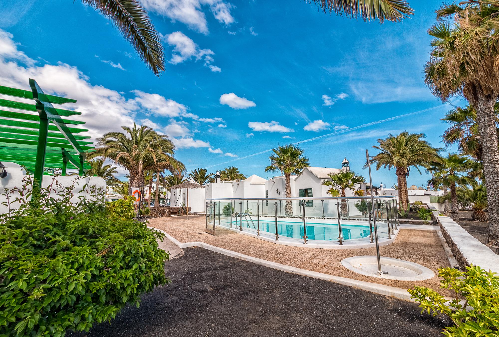 Apartamentos Livvo Las Gaviotas Puerto del Carmen  Extérieur photo