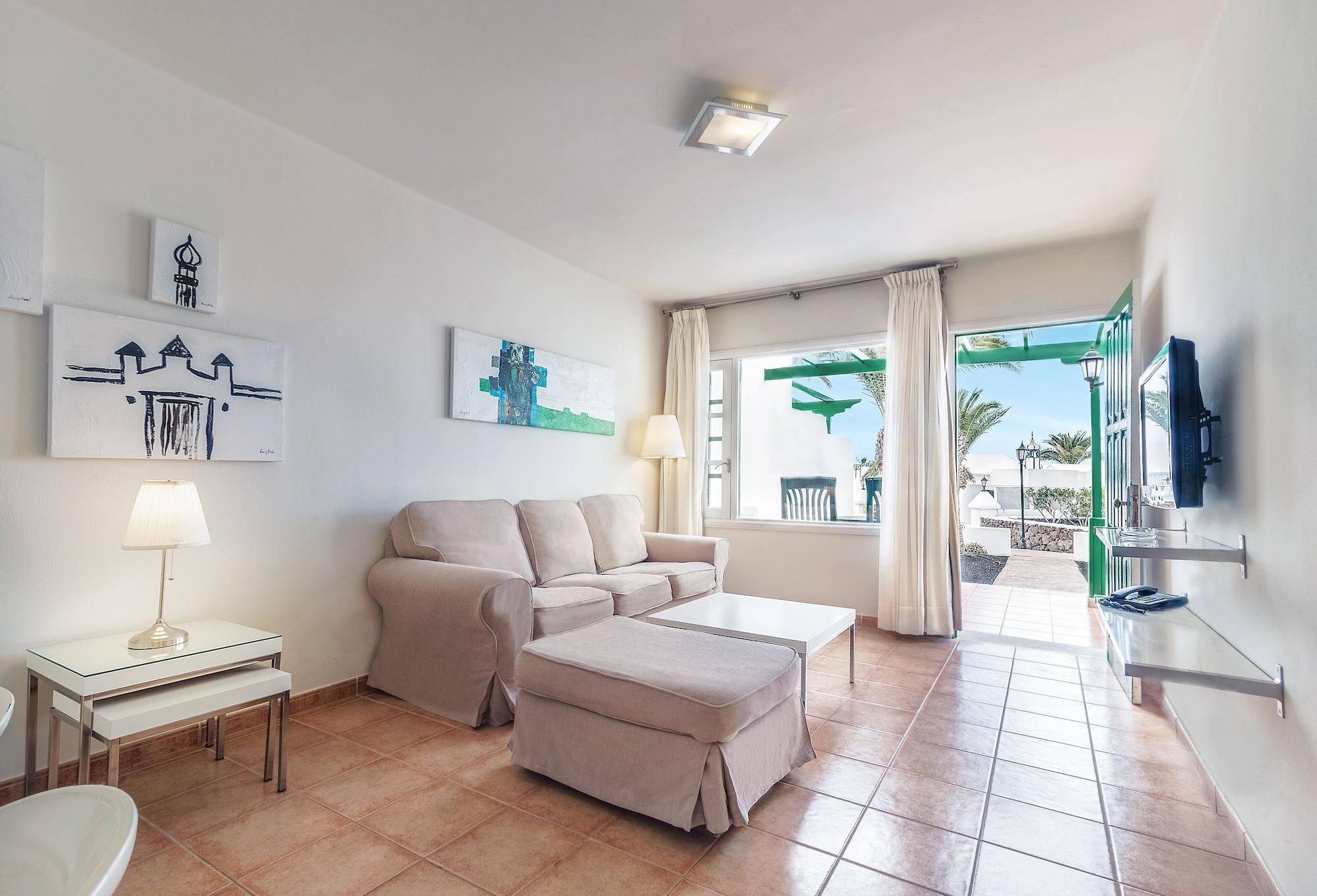 Apartamentos Livvo Las Gaviotas Puerto del Carmen  Extérieur photo