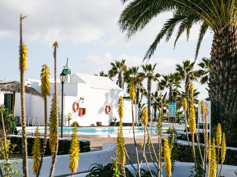 Apartamentos Livvo Las Gaviotas Puerto del Carmen  Extérieur photo
