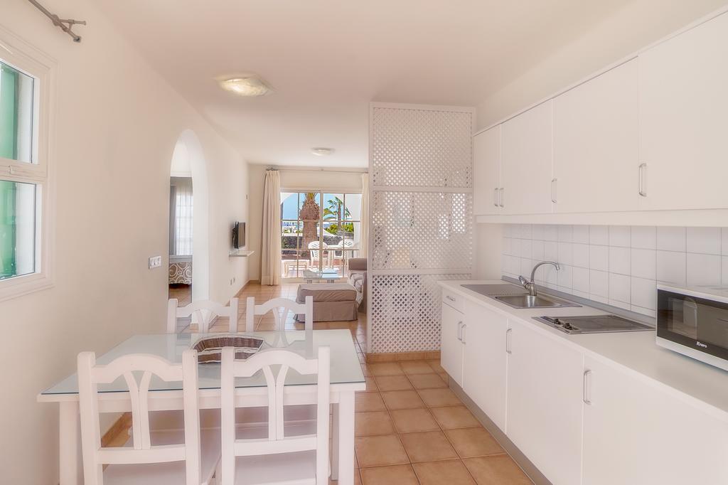 Apartamentos Livvo Las Gaviotas Puerto del Carmen  Extérieur photo