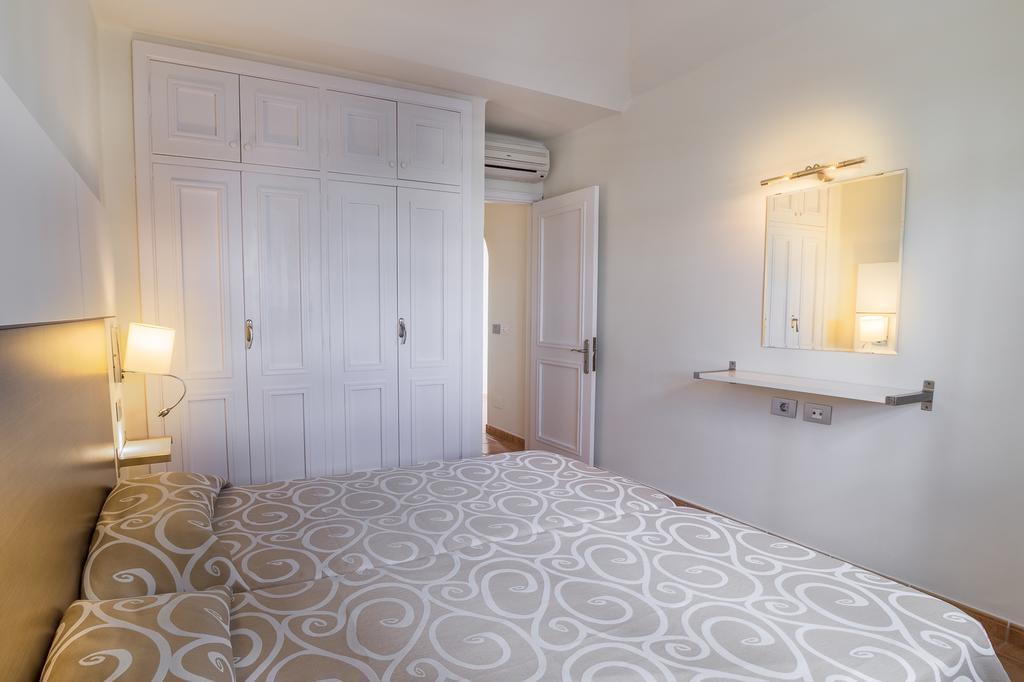 Apartamentos Livvo Las Gaviotas Puerto del Carmen  Extérieur photo